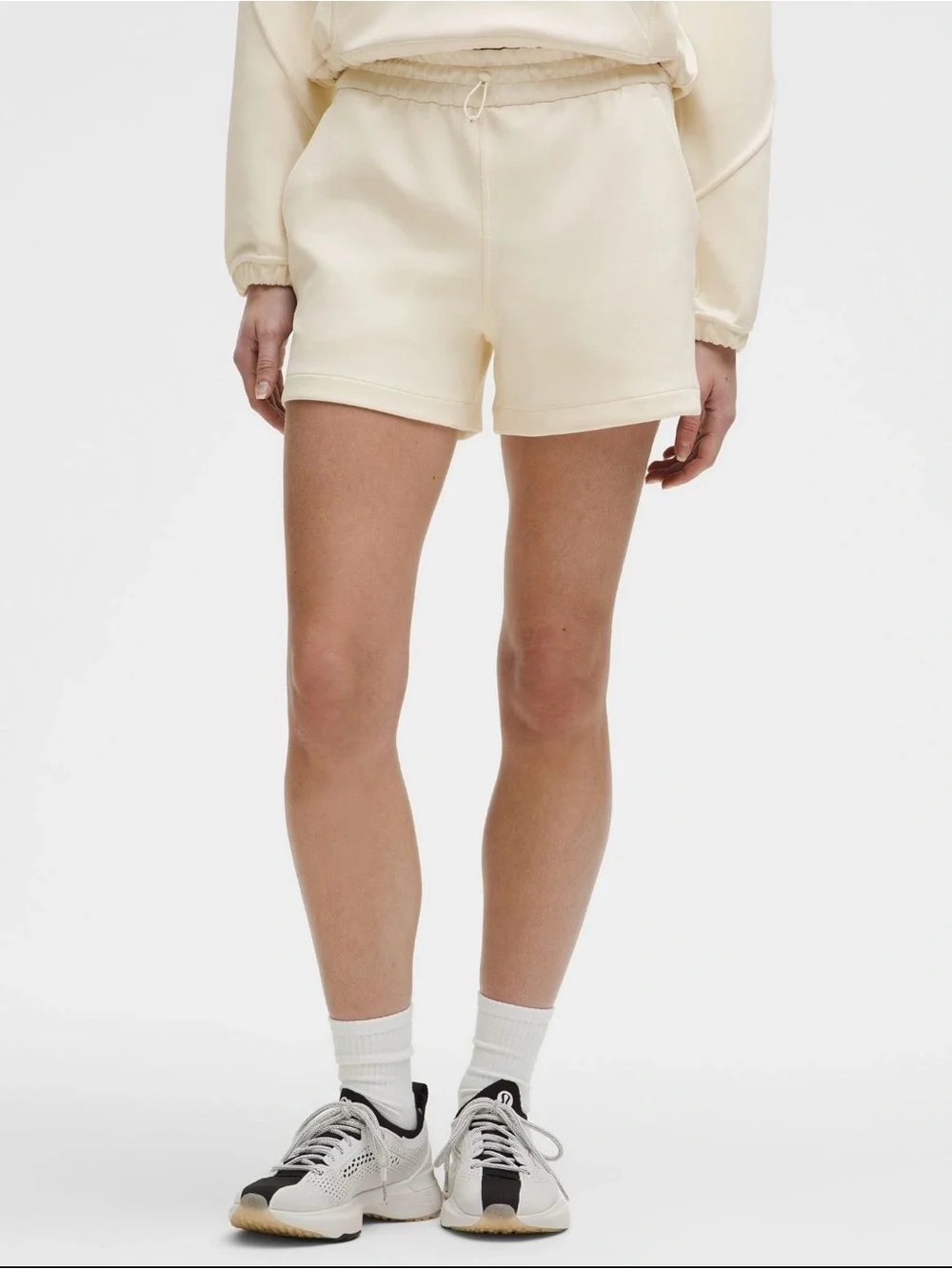 Lululemon Softstreme Bone High Rise Shorts 4”